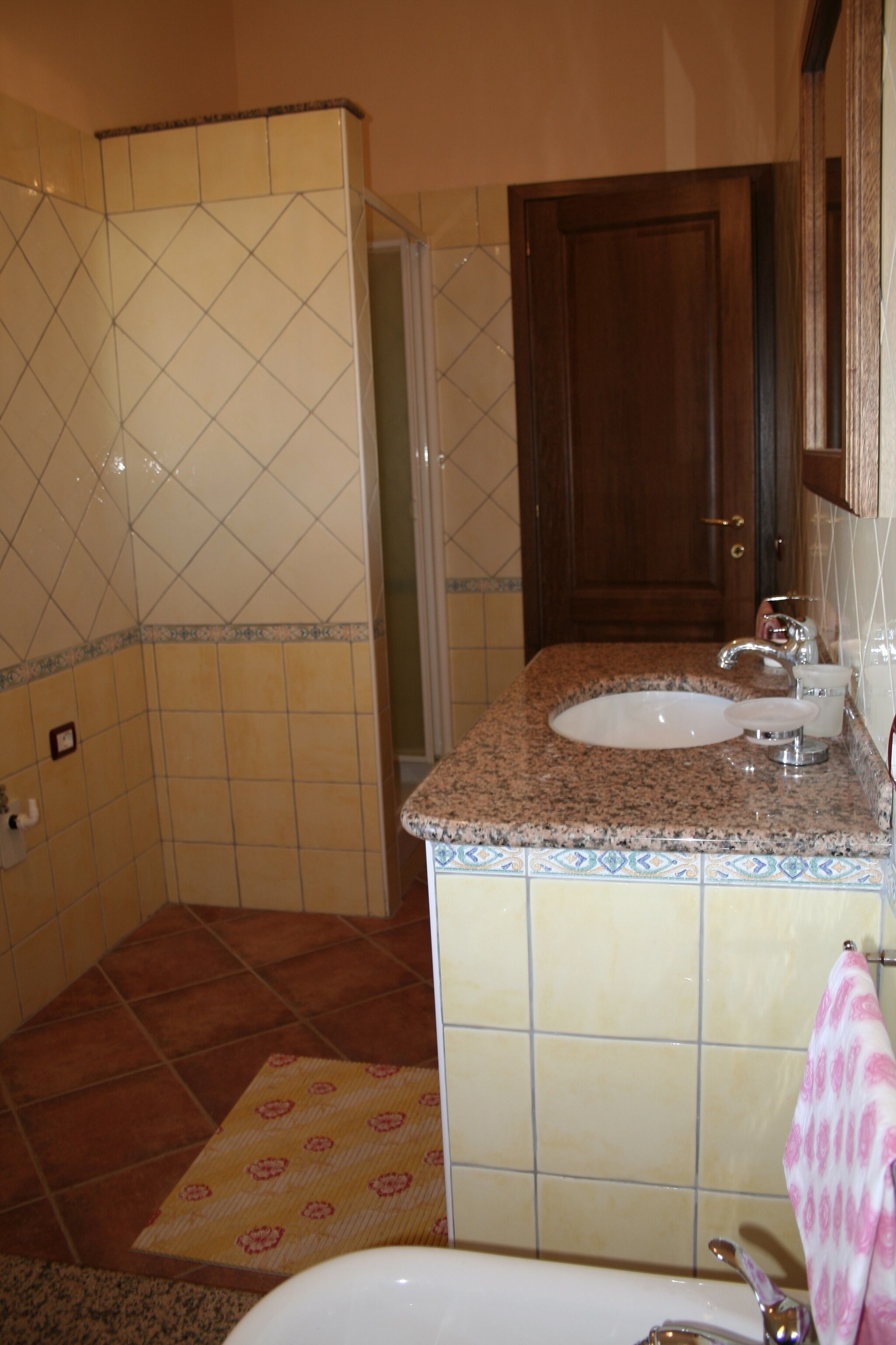 Apartment in villa with garden to 5 minutes from the sandy beach