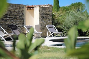 Property grounds - House / Villa - ISLE SUR LA SORGUE (L'isle-Sur-La-Sorgue)