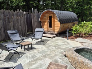 Terrace/patio - Harzer Wiesenbaude - Holiday home with sauna and hot tub in a secluded location. (Braunlage)