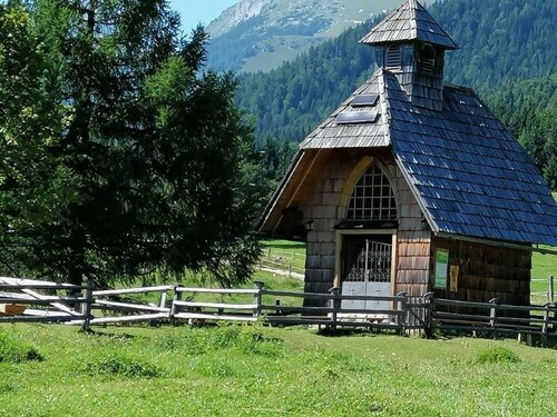 cozy studio apartment in chalet style, incl. Parking, WiFi and much more.