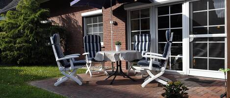 屋外ダイニングエリア