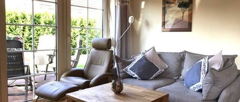 تلفزيون ذكي، مدفأة، ستيريو