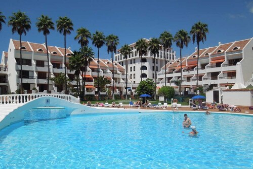 Attractive apartment with sea views in Parque Santiago 2