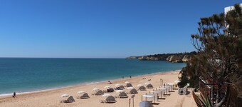 Nice city apartment with pool - 200m to the sea