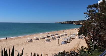 Schönes Stadtapartment mit Pool - 200m zum Meer