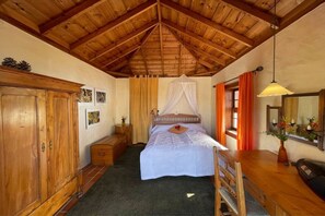 3 dormitorios, tabla de planchar con plancha, wifi gratis y ropa de cama