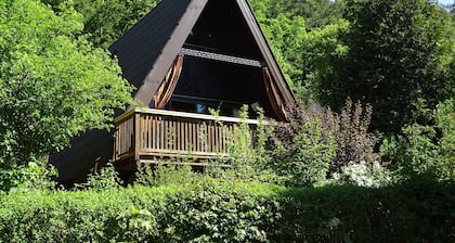 Pure nature: bright comfort house between bathing lake and forest, with a sunny XXL loggia
