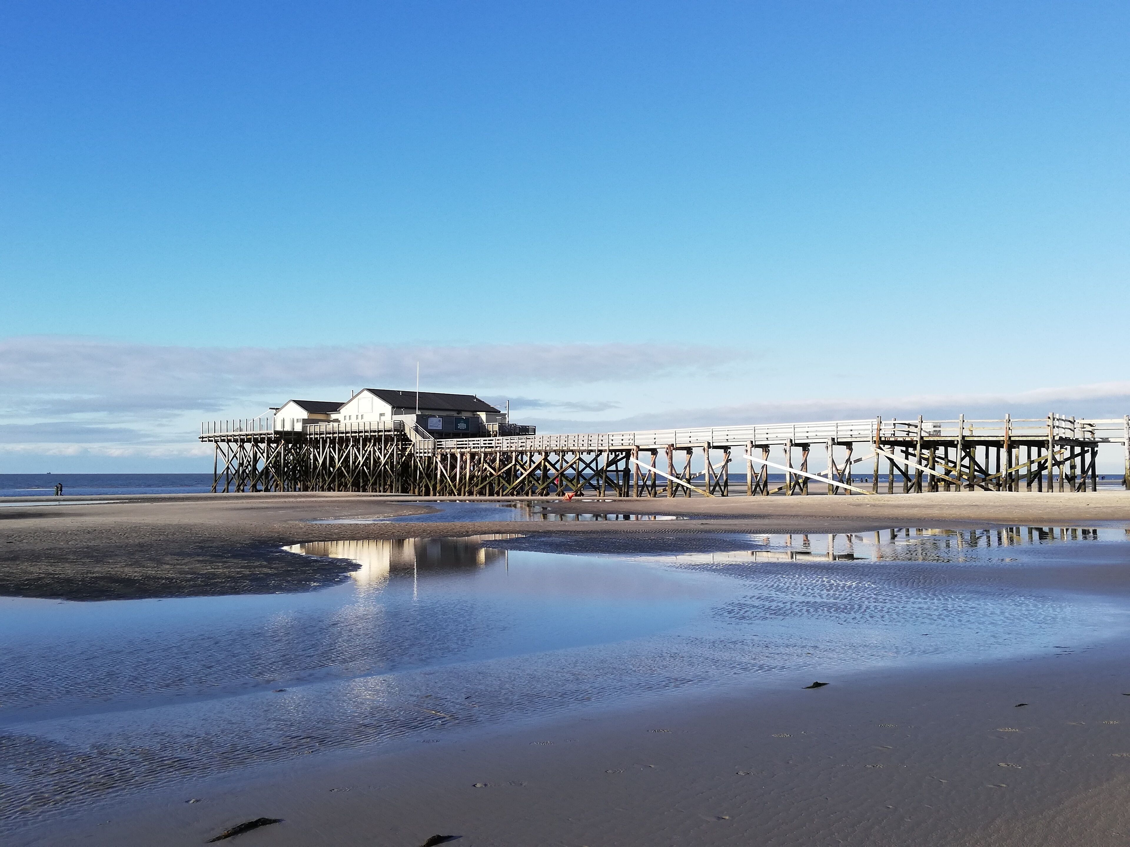 Restaurant über dem Meer in St. Peter-Ording.