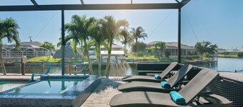 Enjoy your family time at spacious Villa Alica with Pool, Spa & Outdoor Kitchen