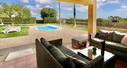 Finca Marti Ferrer: piscina privada, jardín, barbacoa, WiFi, aire acondicionado