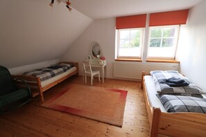3 Schlafzimmer, Bügeleisen/Bügelbrett, Reisekinderbett, kostenloses WLAN