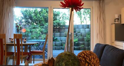 Apartment and in a quiet location with a beautiful terrace near Lake Constance. Messe Friedrichshafen