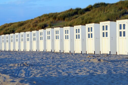 Traum-Ferienhaus, 2 neue Bäder, freies WLAN, Garten, Waschmaschine, Freizeitbad