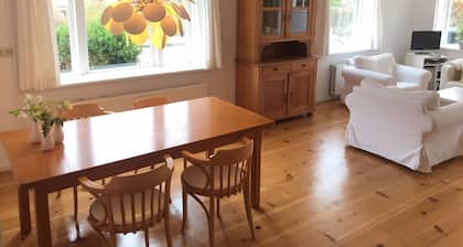 House for 5 persons, old farmhouse with luxe bathroom, 3 sleeping rooms