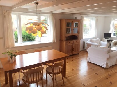 House for 5 persons, old farmhouse with luxe bathroom, 3 sleeping rooms
