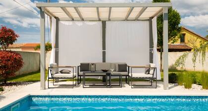 New Design Villa, in the green heart of Istria, ideal for family holidays