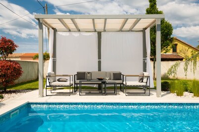 New Design Villa, in the green heart of Istria, ideal for family holidays