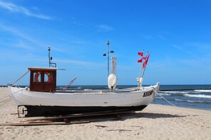 Beach nearby - 5 ***** star beach house (new from 2017), outdoor whirlpool, sauna, WiFi, wellness (Karlshagen)