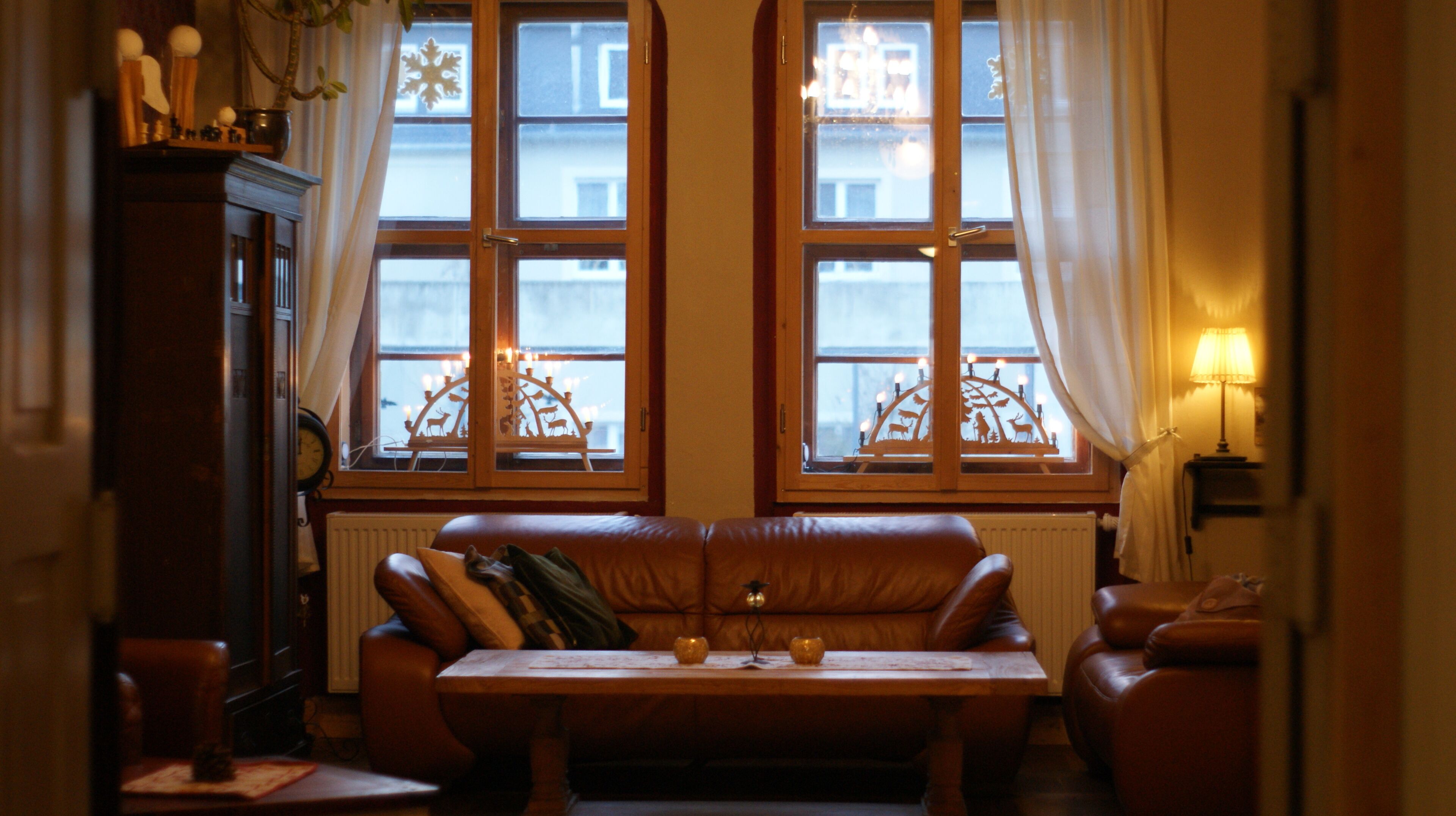 TV, fireplace, DVD player, table tennis