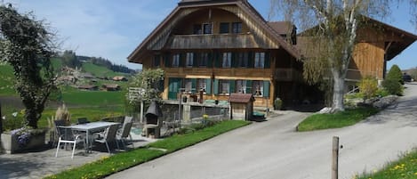 Ulkoruokailutilat