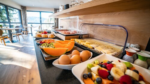 New apartment hotel **** with mountain views, sauna, bike room, WiFi & parking