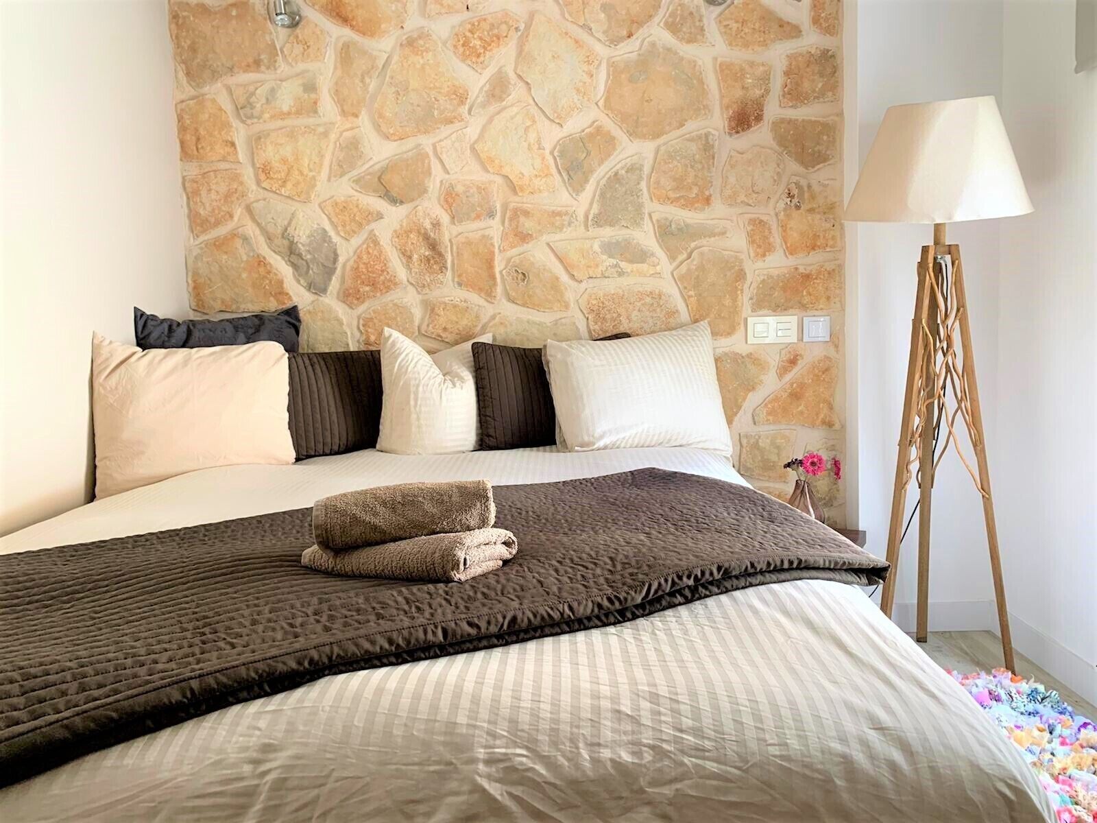 3 Schlafzimmer, Schreibtisch, Bügeleisen/Bügelbrett, kostenloses WLAN