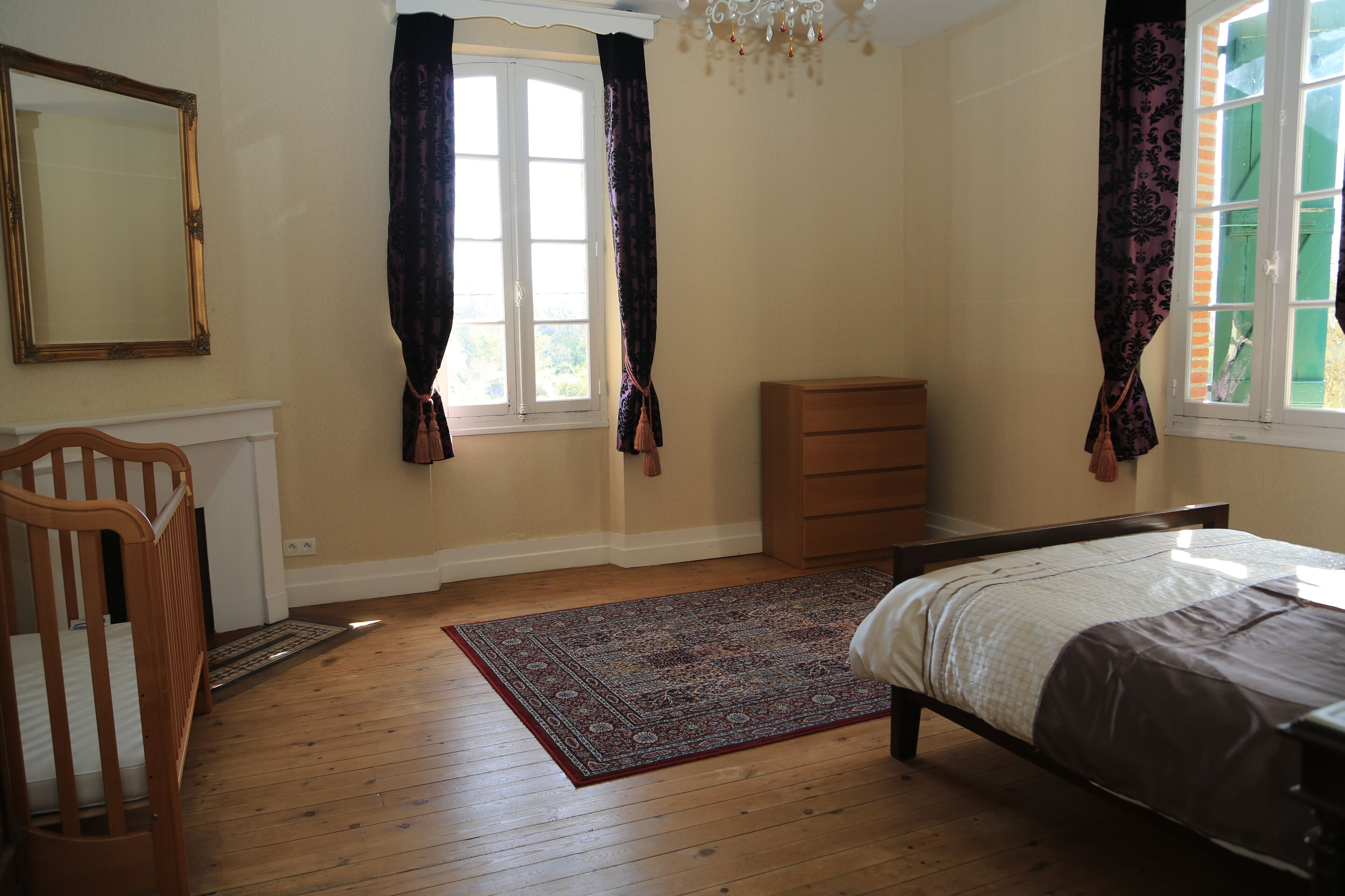 8 間睡房、書桌、熨斗/熨衫板、免費 Wi-Fi