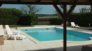 Piscine extérieure, piscine chauffée