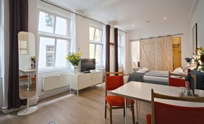 1 bedroom, iron/ironing board, free WiFi, bed sheets - 'Mini-Loft' in a Former Industrial Building in Kreuzberg (Berlin)