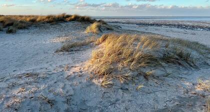 Fantastic, exclusive apartment near the beach!