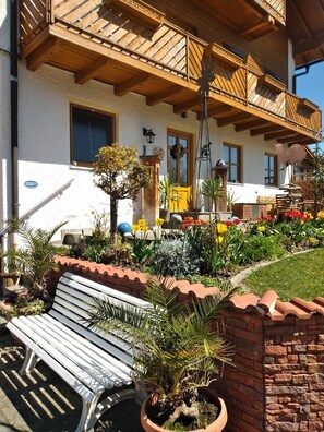 Property grounds - Vacation on the farm in beautiful Koesslarn in Lower Bavaria (Kößlarn)