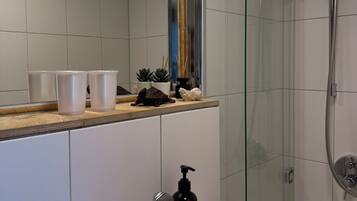 Dusche, Haartrockner