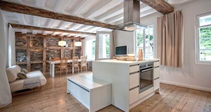 Bleibe Fachwerkhaus 18. Jhdt., modernes Design, Terrasse, Flussgrundstück