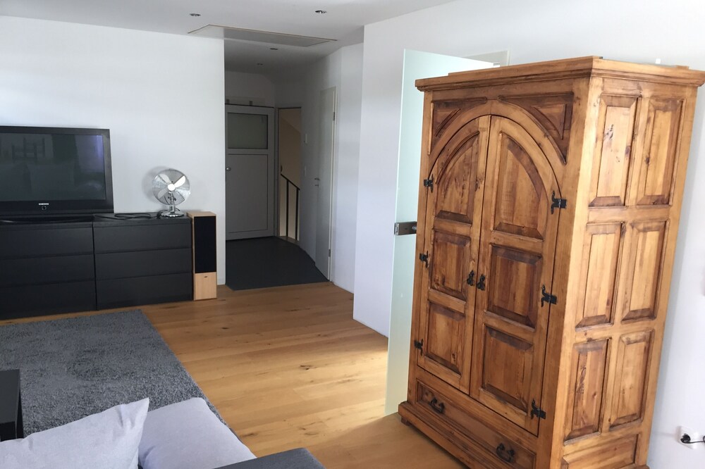Schöne große Ferienwohnung am Radweg