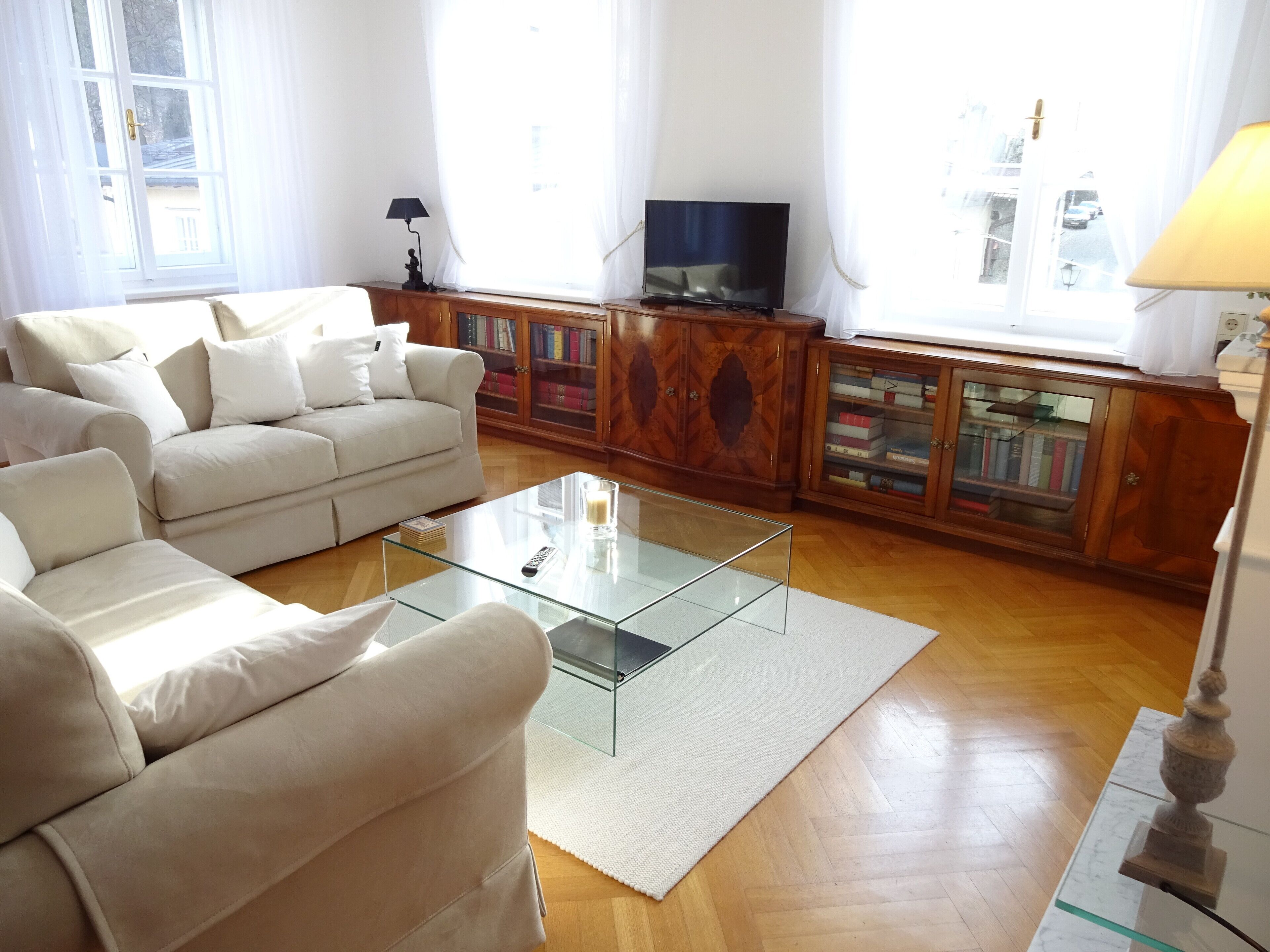 spacious and bright lounge with windows towards west and south
