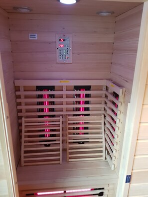 Interior - Sunny comfort apartment in country style newly renovated with infrared sauna (Missen)