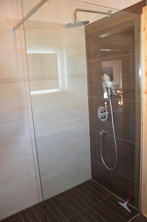Haartrockner, Toilettenpapier