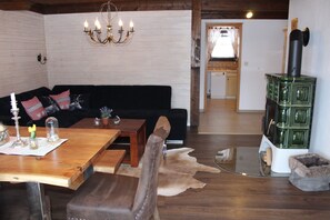 TV, fireplace, stereo - Sunny comfort apartment in country style newly renovated with infrared sauna (Missen)