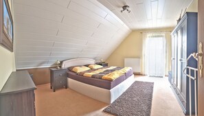 1 bedroom, iron/ironing board, travel crib, free WiFi