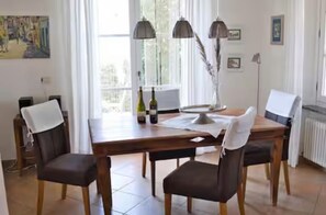 Dining - Comfortable cottage in the March with a stunning panorama view (Cossignano)