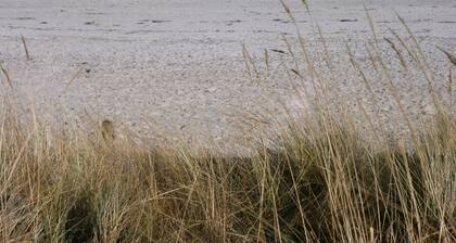 Uusi! Mukava 1-huoneen huoneisto 'Dock 33', vain 50 m rannalta