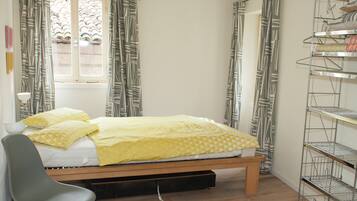 3 soveværelser, pengeskab på værelset, strygejern/strygebræt