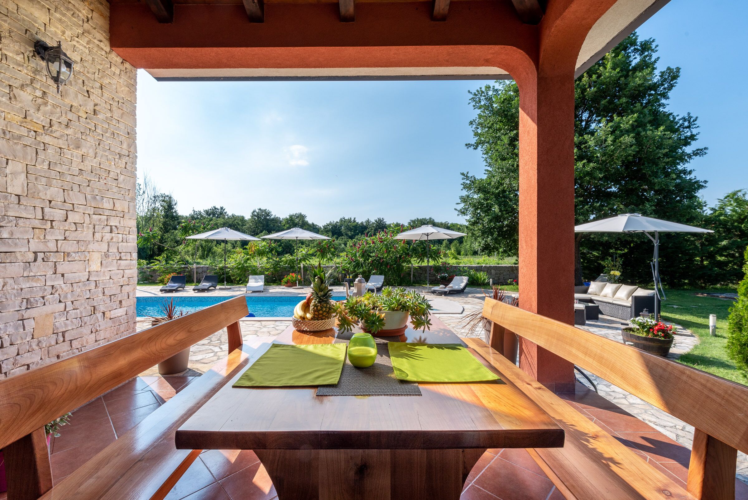 Überdachte Terrasse 