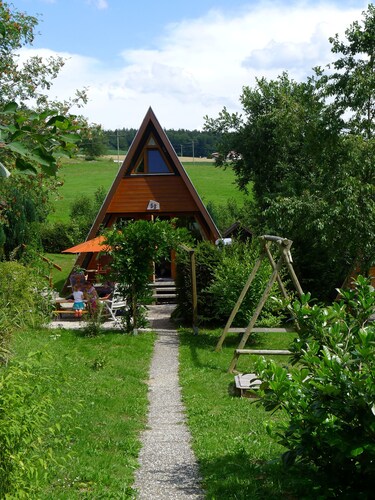 Sonniges, ruhiges Ferienhaus am See