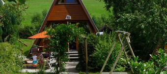Sunny, quiet vacation home by the lake
