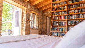 Room - Beautiful Family Villa With Heated Swimming Pool And Stunning Sea/Mountain View (Kymi)