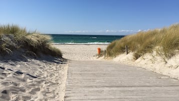 Beach nearby, sun loungers