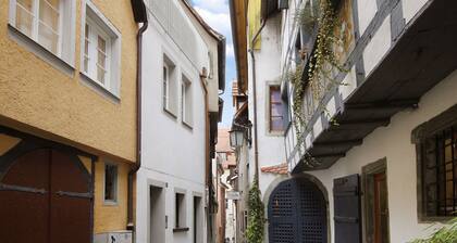 Ferienwohnung Mudita - hochwertig sanierter Altbau mit Wohnküche auf der Insel