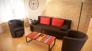 TV, DVD-spiller og stereoanlegg