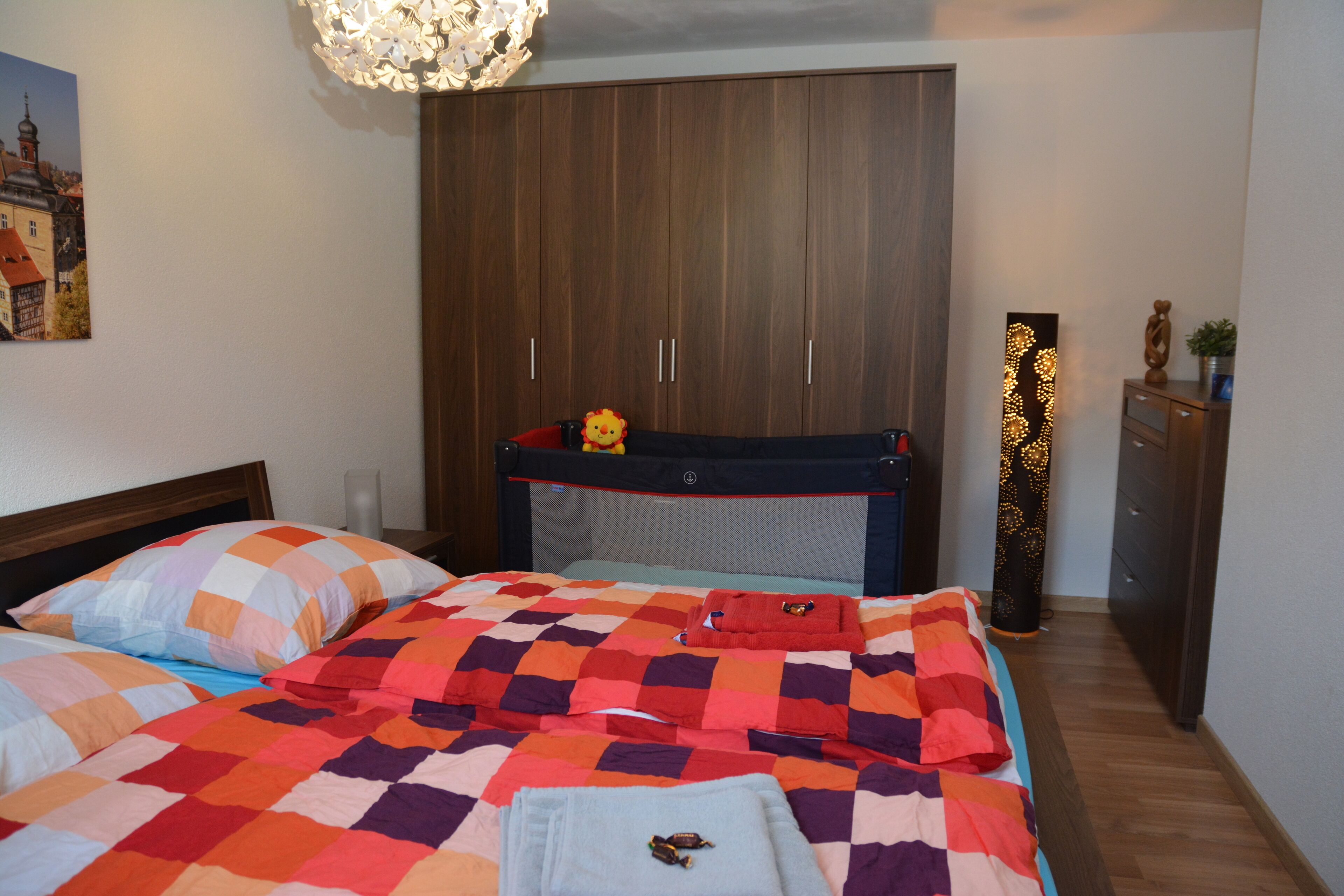 1 Schlafzimmer, Reisekinderbett, kostenloses WLAN, Bettwäsche